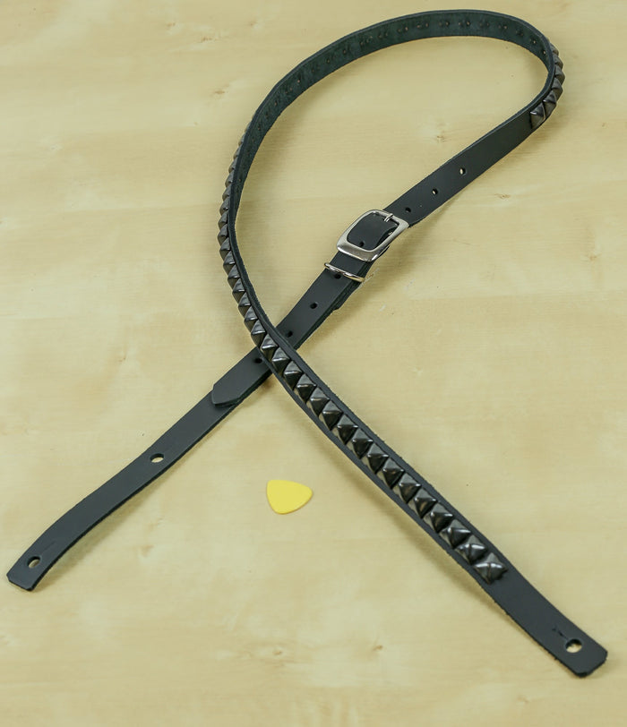 3/4" Wide 1/2" Gunmetal Pyramid Stud Black Cowhide Leather Buckle Guitar Strap
