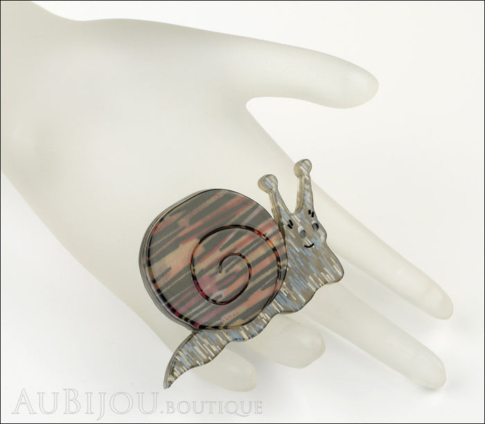 Erstwilder Pin Brooch Sylvia Snail Mannequin