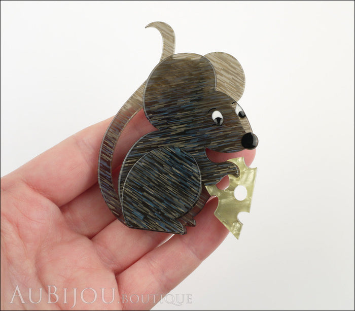 Erstwilder Pin Brooch The Manhattan Mouse Model