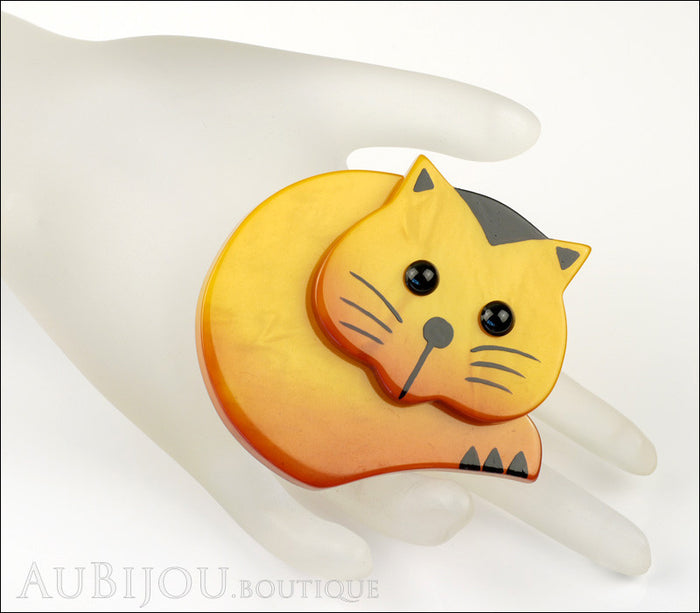 Marie-Christine Pavone Brooch Cat Roudoudou Yellow Galalith Paris France Mannequin