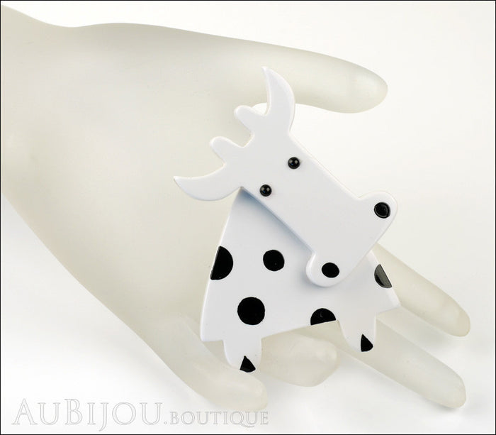 Marie-Christine Pavone Pin Brooch Cow Marguerite White Black Galalith Paris France Mannequin
