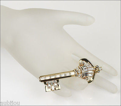 Vintage Crown Trifari Figural Clear Rhinestone Goldtone Key Brooch Pin Jewelry 1950's